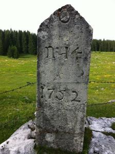 The "Sentiero dei cippi" (path of the boudary stones).