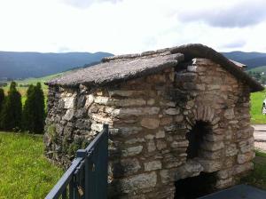 The ancient oven fo Ebene hamlet.